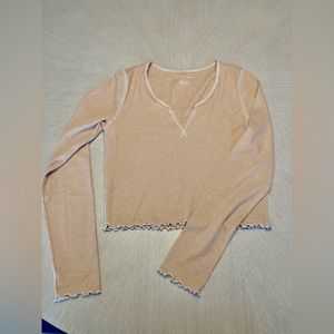 AE - cropped tee - pale pink  - long sleeve